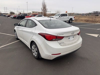 2016 Hyundai Elantra SE