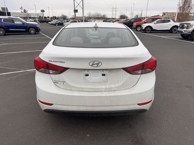 2016 Hyundai Elantra SE