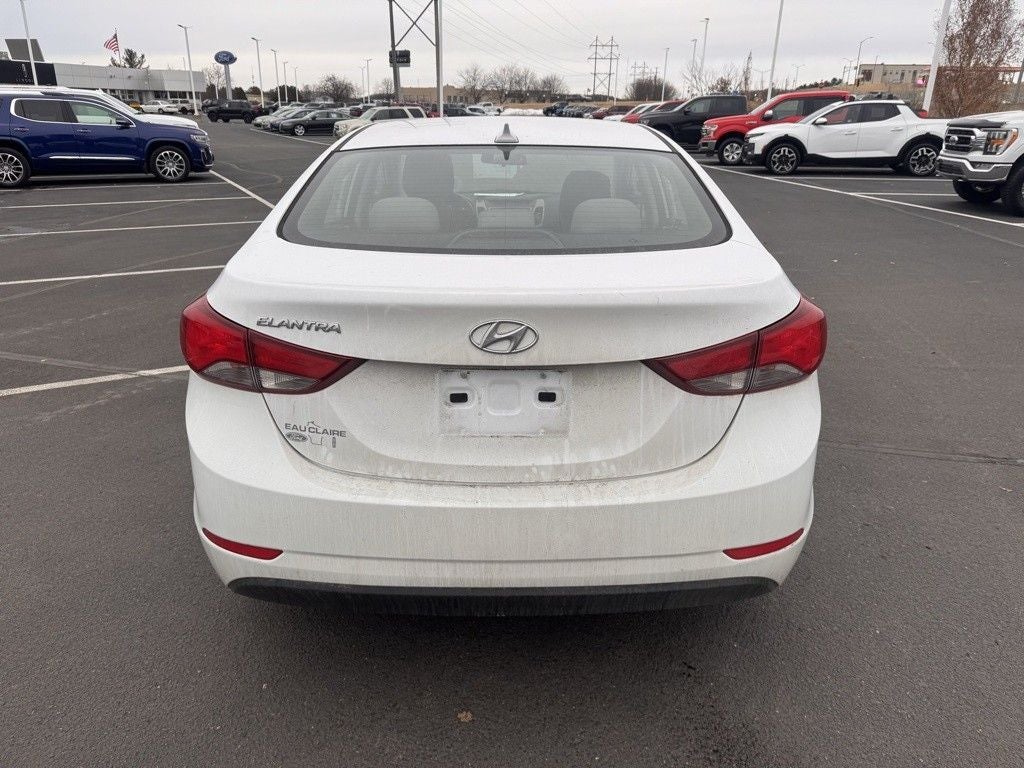 2016 Hyundai Elantra SE