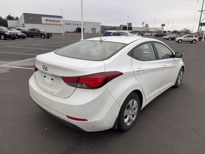 2016 Hyundai Elantra SE