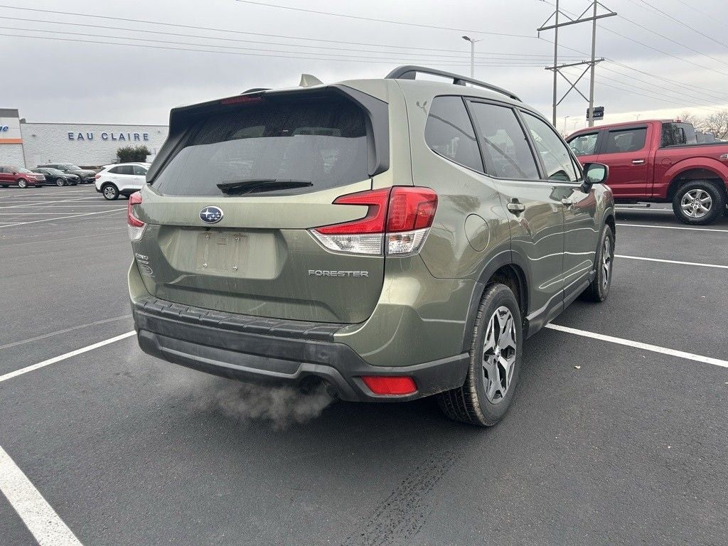 2019 Subaru Forester Premium W/Heated Seats