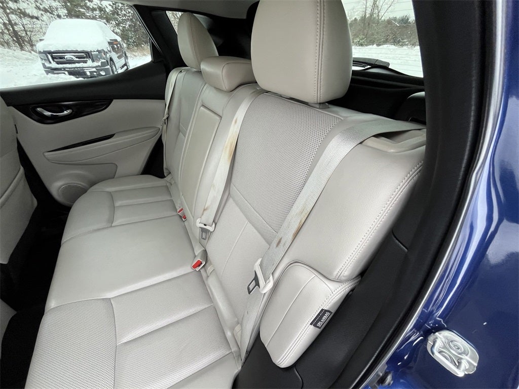 2022 Nissan Rogue Sport SL