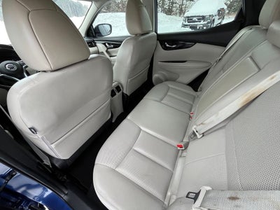 2022 Nissan Rogue Sport SL