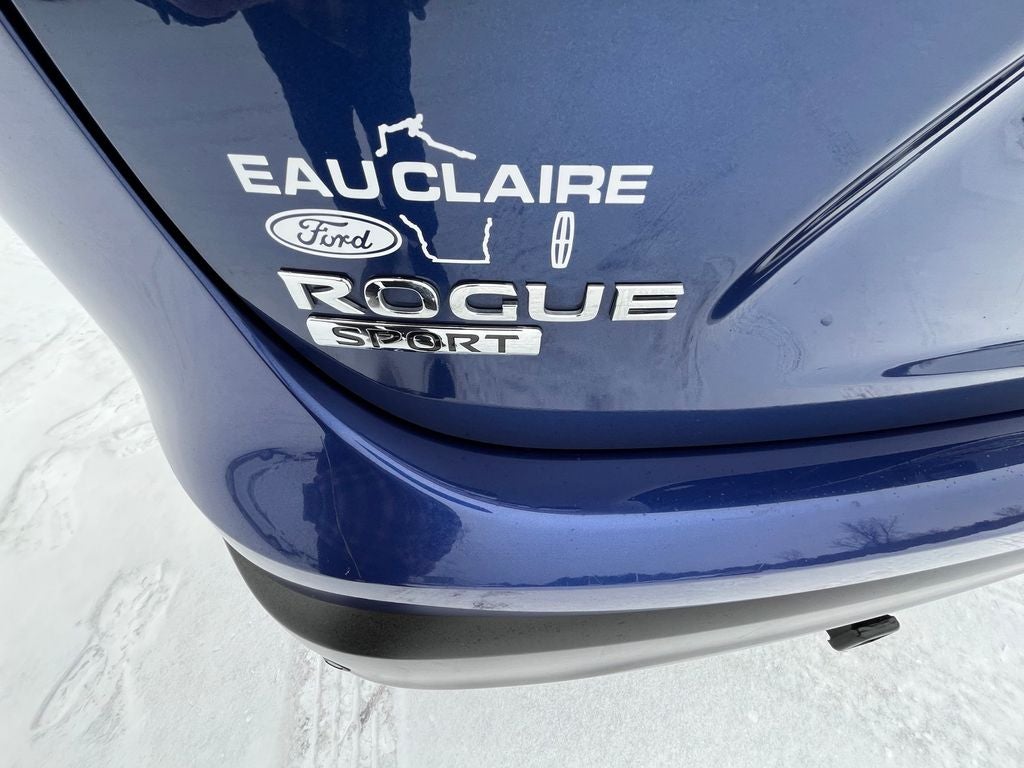 2022 Nissan Rogue Sport SL