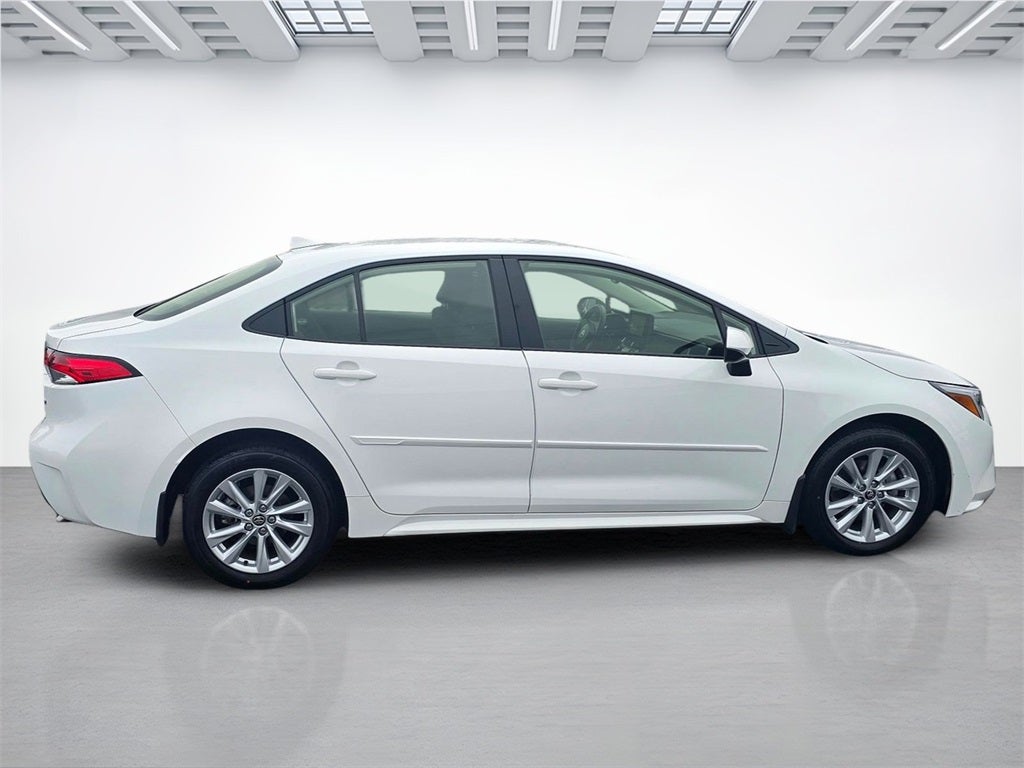 2023 Toyota Corolla Hybrid LE Convenience Package